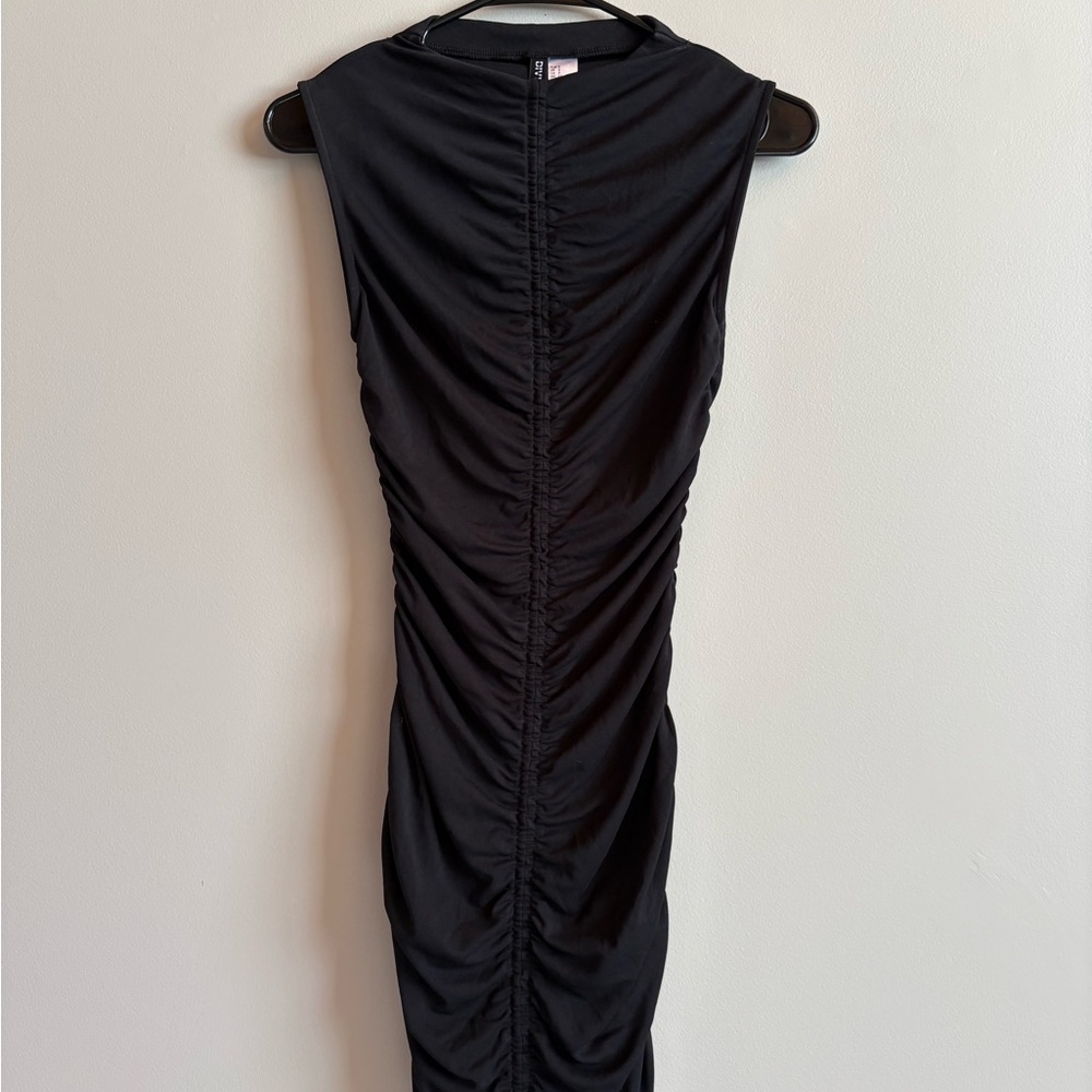 Elegant Black Ruched Dress (XS-S)